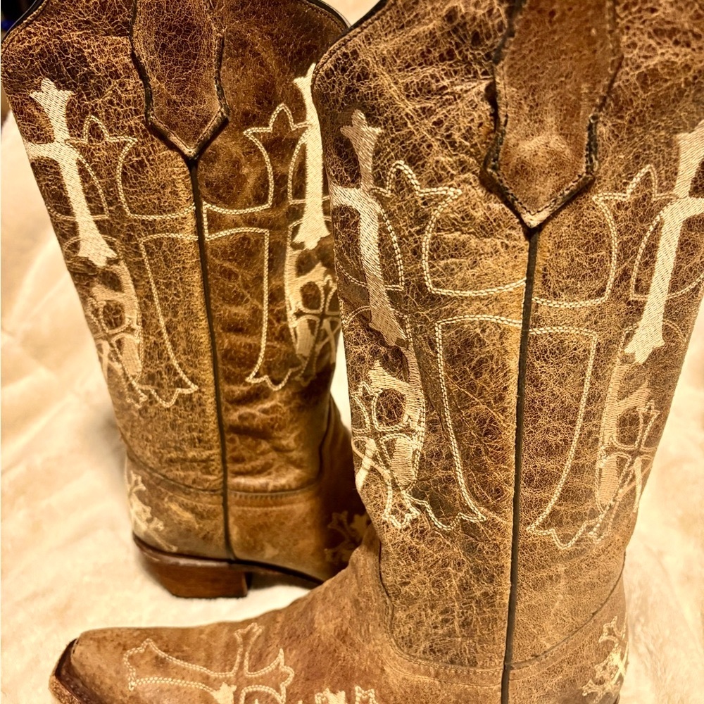 Circle G leather cowgirl boots woman’s size 7
